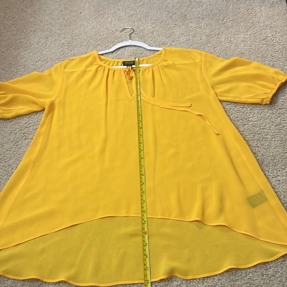 🌼Nicole by Nicole Miller🌼 vibrant yellow sheer top,size M - Picture 6 of 11